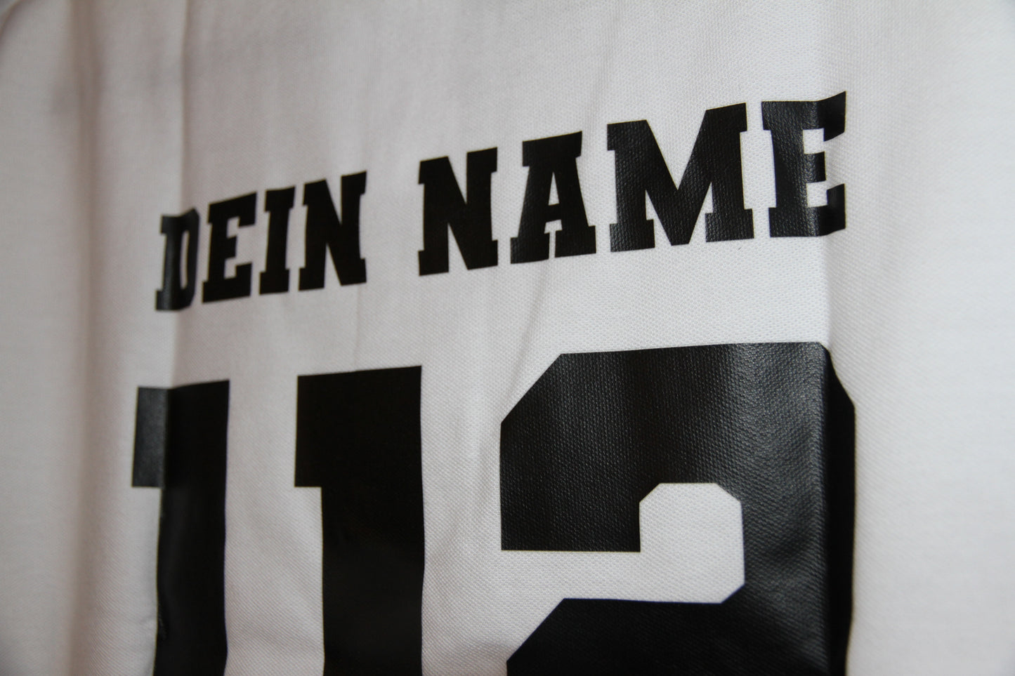 WM26 Retro Fan-Polo - Feuerwehr Edition [Personalisierbar]